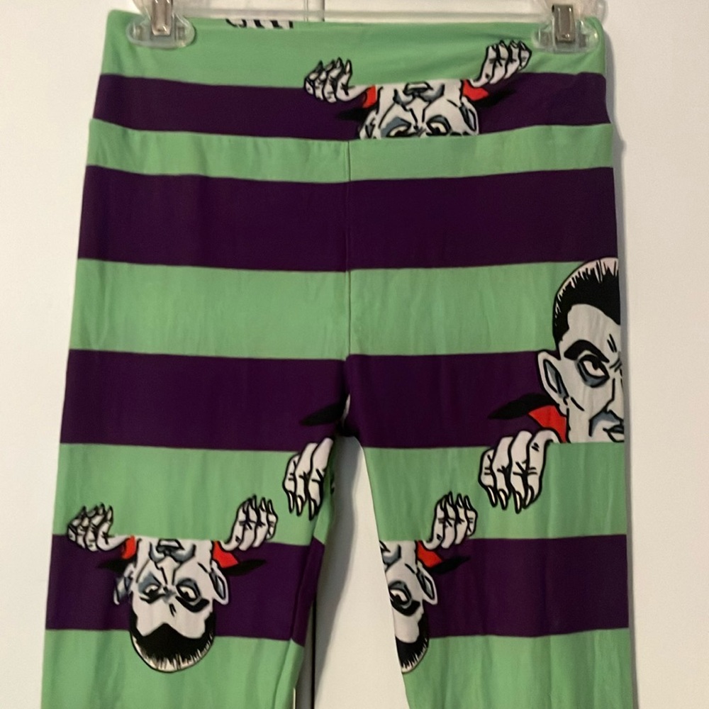 Lularoe OS leggings Halloween vampire, never worn